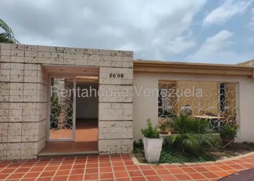 Casa Con Planta Y Pozo En Alquiler, Urb. El Portal,calle Cerrada. As