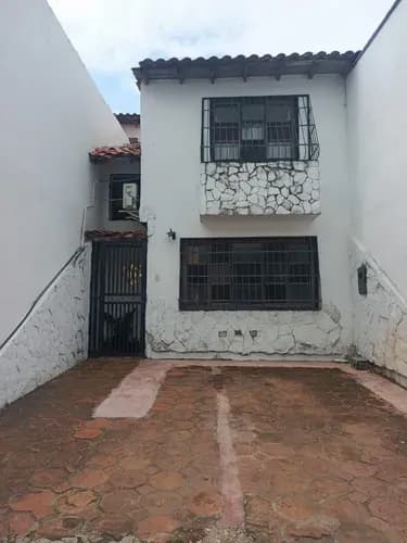 Casa en venta - $68k