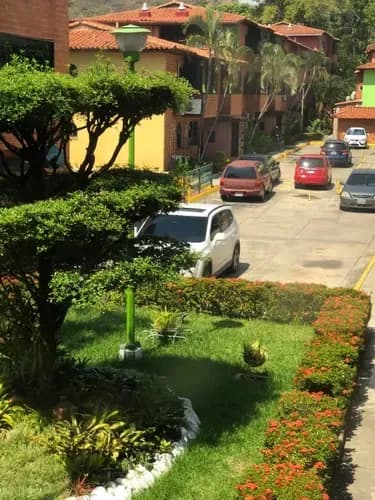En Renta Espacioso Apartamento En Urbanización Casa Y Campo El Limon Maracay 3 Habitaciones 2 Baños 1 Puesto De Estacionamiento Piso 2 Cocina Italiana Horno Y Estufa Eléctrica Sin Amoblar Canon