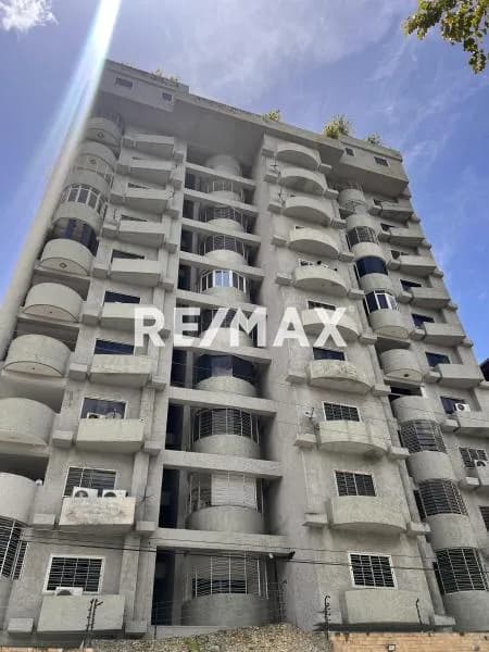 En Alquiler Apartamento en San Jacinto