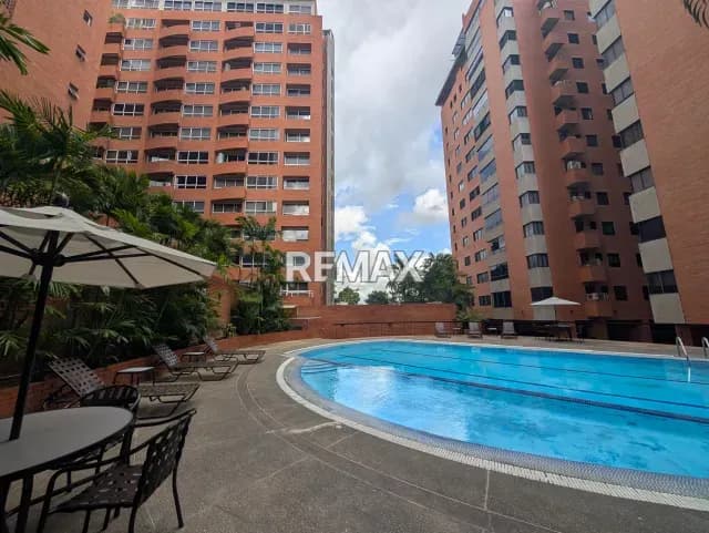 EL ROSAL APARTAMENTO EN VENTA 2H+S2B2P 66M2