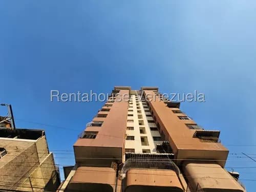 Apartamento En Venta En El Centro Comodos Espacios Excelente Precio Estef 26-14917