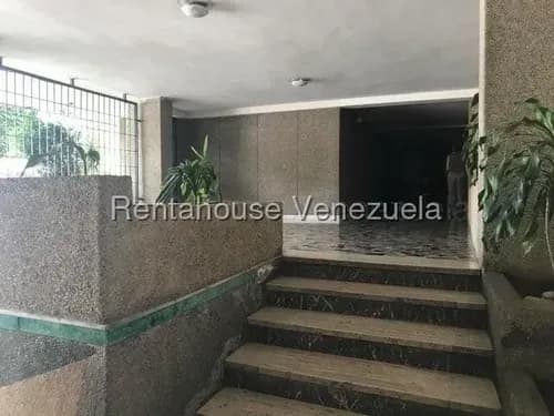 En Venta Apartamento De 134m2 Para Actualizar En La Florida. Ys12618921