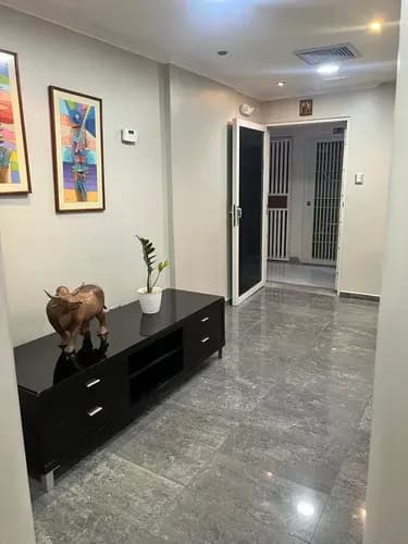 En Venta: Exclusiva Y Moderna Oficina Comercial Completamente Lista Para Ocupar Centro Empresarial Talislandia, El Viñedo Ne-ske