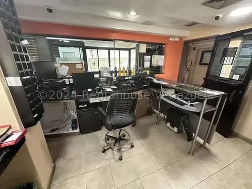 Edificio En Venta En Sabana Grande Cda 24-22636 Yf