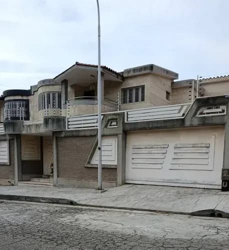 Venta De Casa Calle Cerrada Trigal Norte Detalles Por Terminar Lm