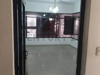 LOCAL COMERCIAL EN ALQUILER EN EL CENTRO COMERCIAL GOLD COUNTRY