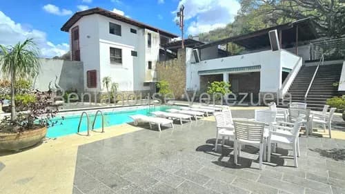 Carla Gonzalez Casa En Venta En Colinas De Los Chaguaramos Mls #26-7453