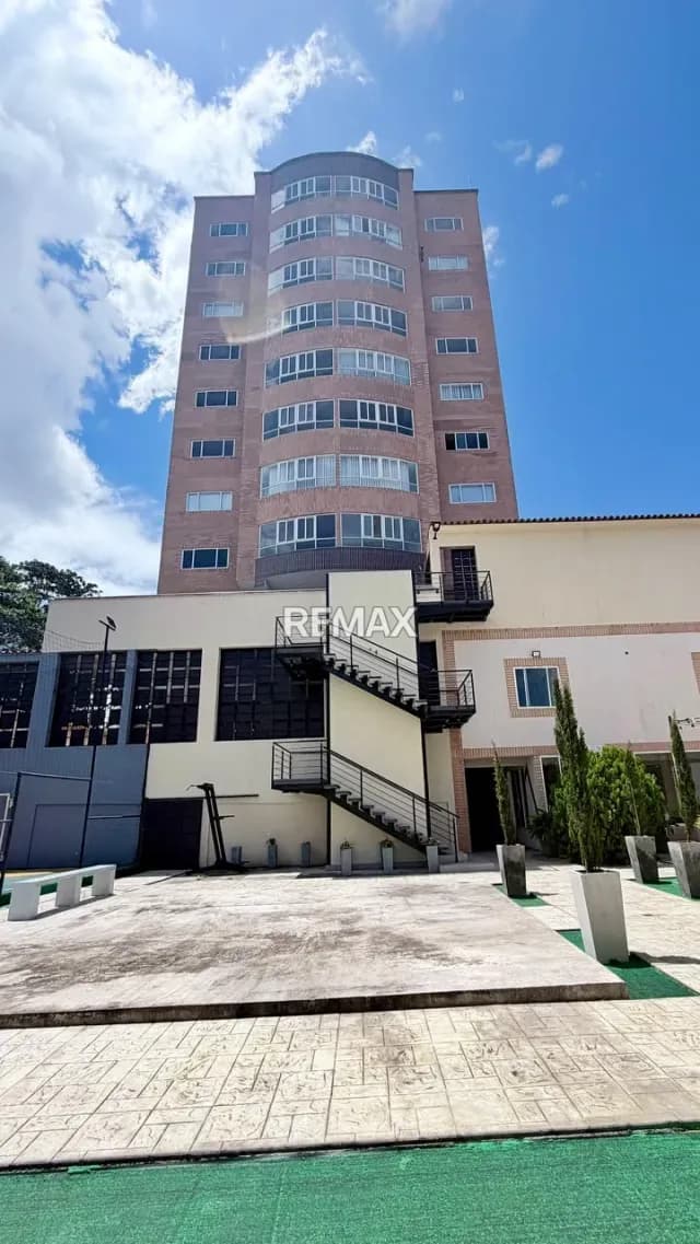 Apartamento en Residencias Neblina Suite Avenida Ferrero Tamayo