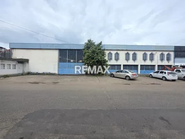 Galpón comercial ubicado en la carrera 2, Barrancas parte baja, municipio cárdenas