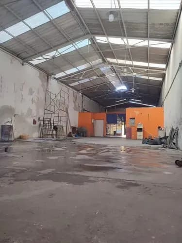 Galpón En Venta En El Centro De San Cristóbal Lh