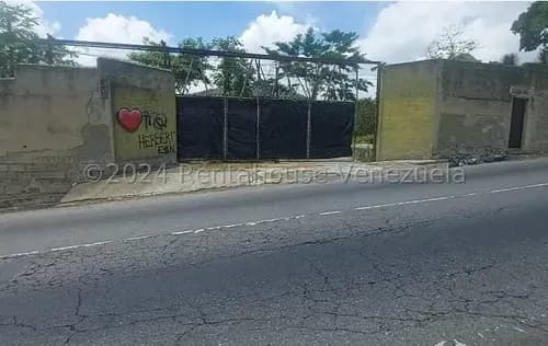 Excelente Terreno Ubicado En Plena Carretera Baruta-el Placer, Área Global 6.337,08, Área Aprovechable 5.716, 24-26559