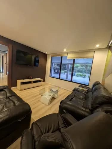 Angelica Acosta Alquila Lujosa Casa En Villas De San Diego