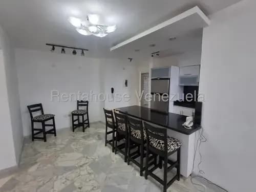 Apartamento En Venta Baruta Mls# 26-18370 Christian Szotyori