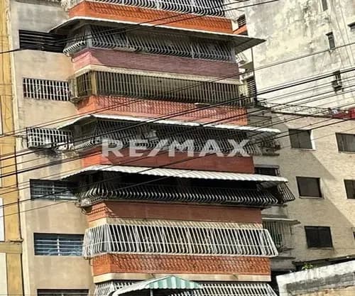 Apartamento En Venta Av Fuerzas Armadas 62mts/2h/1b