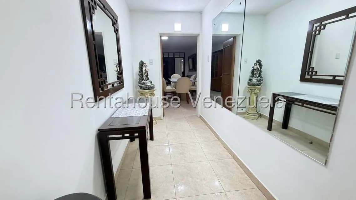 Apartamento (1 Nivel) en Alquiler en Los Chorros, Distrito Metropolitano