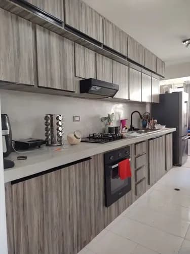 Marisela Correa Vende Apartamento En Residencias Martínica 2, Valles De Camoruco. Valencia