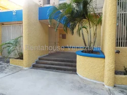 Cf // Estupendo Y Comodo Apartamento Ubicado En Tanaguarenas, Con Linda Vista Al Mar , En Venta // Mls #26-15087