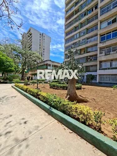 Apartamento En Sector Genovés, Porlamar, Municipio Mariño, Isla De Margarita Cod: 1817