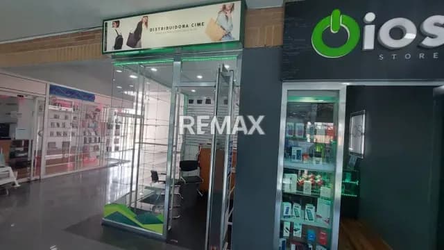 ALQUILER LOCAL COMERCIAL. CENTRO COMERCIAL CRISTAL, NAGUANAGUA