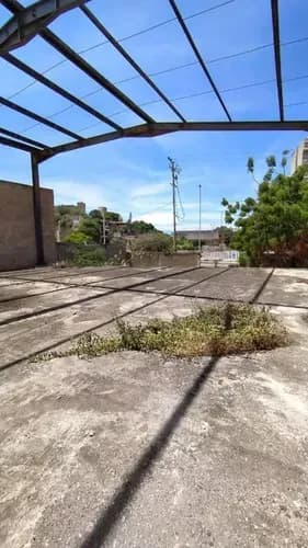 Terreno En Avenida Terranova Porlamar Ic-00255