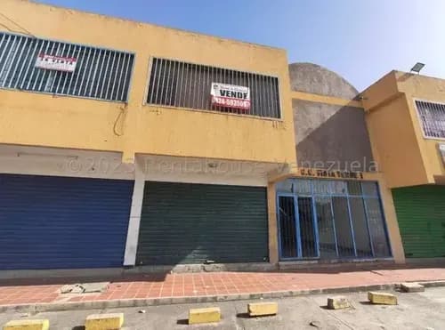 Bella Y Cómoda Oficina En Venta Amoblada, En Cabudare Zona De La Mendera Lara Rc