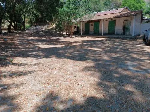 Espectacular Terreno Comercial 27500 Mtrs. En Araira!!