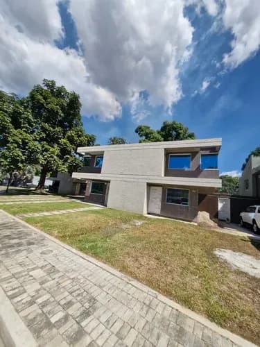 Se Vende Townhouse En San Diego. Sector La Cumaca, Carabobo. Conjunto Residencial Casa Verde (sr)