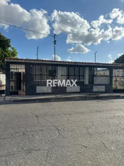 Oportunidad de Alquiler en el Oeste: Ideal para Uso Residencial o Comercial