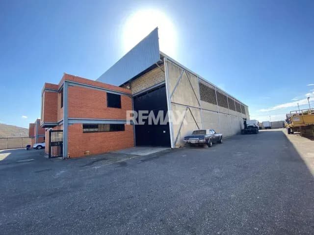 EN VENTA GALPON INDUSTRIAL UBICADO EN LOS GUAYOS
