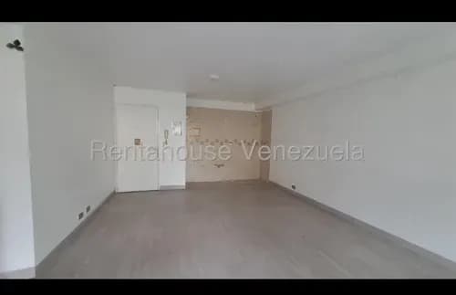 Yb / Oficina En Alquiler En Chacao / 26-19091