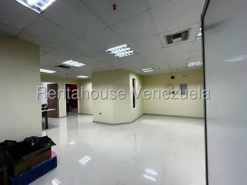 Oficina En Alquiler En Los Dos Caminos Ng 25-9253 Yg