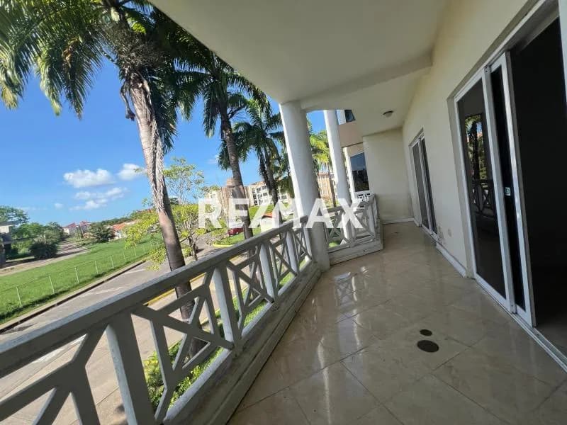 Se Alquila Apartamento en San Miguel, Edificio Vista Golf, Maturin, Estado Monagas