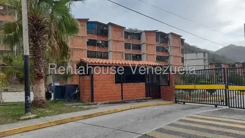 Apartamento En Venta En Nueva Casarapa Cda 26-21315 Yf