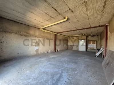 Local de 91m2 con Terraza de 18m2 en C.C. Puente Real