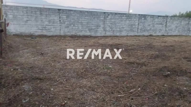 Venta Terreno Uso comercial Av.Don julio Centeno