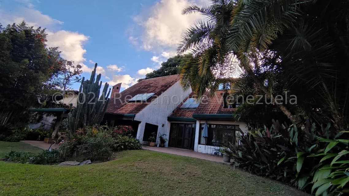 Casa (Multipes Niveles) en Venta en Oripoto, Distrito Metropolitano