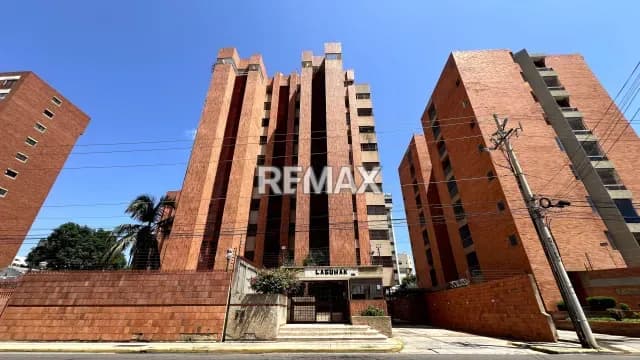 Apartamento en Venta Resd Lagunak