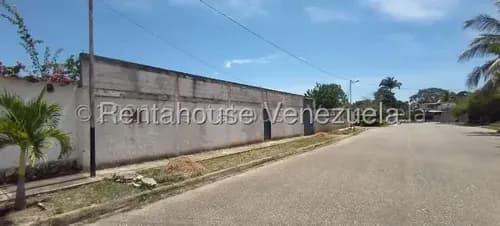 Dennymar, Vende Lote De Terreno En Cabudare La Piedad Norte. Con Mas De 1.000m2 Y Mucho Potencial B6a10546.