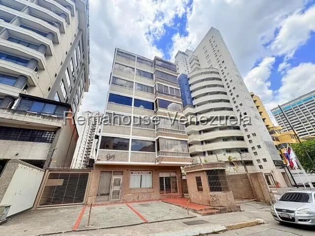 Apartamento (1 Nivel) en Alquiler en Las Delicias de Sabana Grande, Distrito Metropolitano