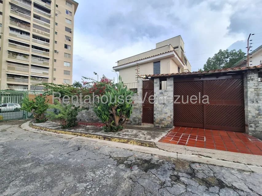 Casa (Multipes Niveles) en Venta en Macaracuay, Distrito Metropolitano
