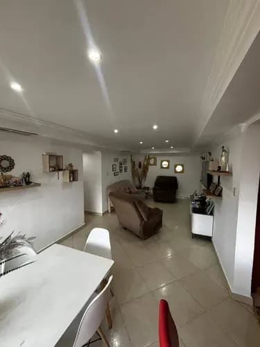 Apartamento En Venta Mañongo Nagusnagua Residencias Valle Arriba. Cerca De Zona Comercial Con Fácil Acceso A La Autopista Y Vías Principales. Dapo