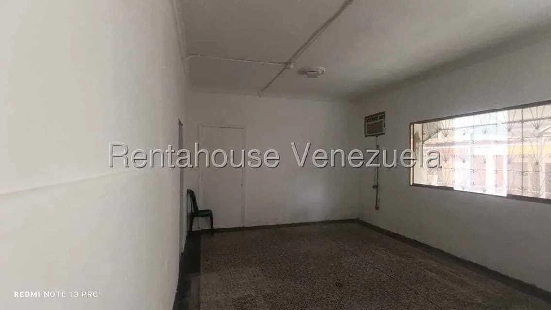 Comercial (Local Comercial) en Alquiler en Colinas de Bello Monte, Distrito Metropolitano