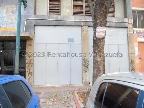 544m2 En La Candelaria Venta A Pie De Calle Amplio Local Comercial De 3 Niveles Pb,sotano Y Mezanina Mls#26-11445