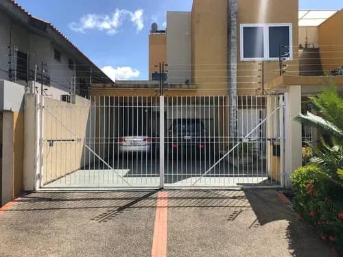 Hermosa Casa En La Urb. Arivana - Puerto Ordaz Ve02-1932po-icar