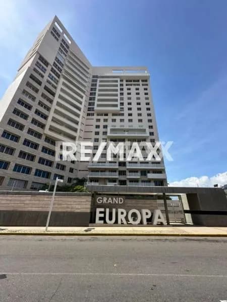En alquiler Apartamento Edificio GRAND EUROPA