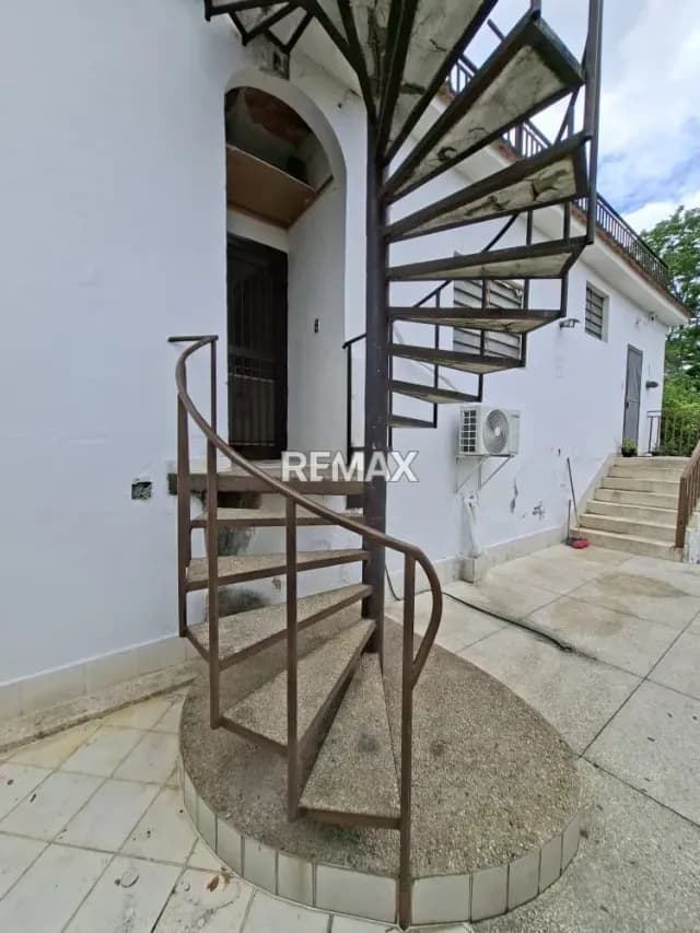 EN VENTA APARTAMENTO EN EL LIMON AV. CIRCUNVALACION