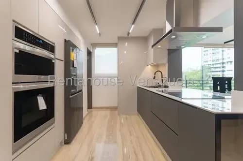 Tg Apartamento En Venta En Colinas De Bello Monte, Totalmente Remodelado, A Estrenar 26-18449