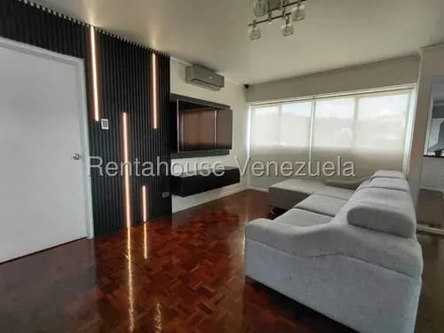 Apartamento En Alquiler Totalmente Amoblado En Santa Fe Sur Yf 26-19088