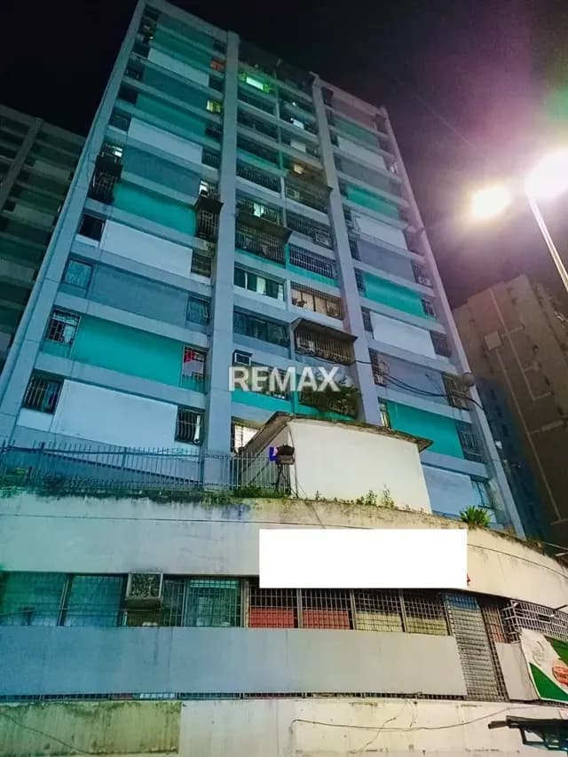 Venta de Apartamento Av. San Martin, (Capuchinos)